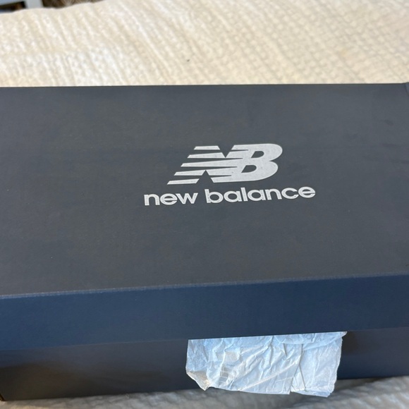New Balance White and Burgundy Sneakers - Picture 9 of 10